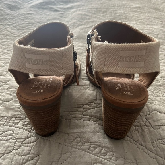 TOM’s Women’s Majorca City Heeled Sandals - Picture 2 of 3